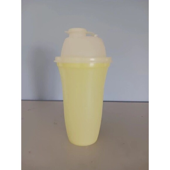 Tupperware Other - Tupperware 844 Yellow Quick Shake Shaker Mixer Blender Bottle Cap and Insert